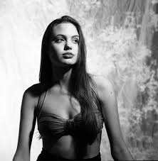 Angelina jolie whilst she was a young child. Sean Mccalls Angelina Jolie 16 Years Old Angelina Jolie Young Angelina Jolie Angelina Jolie Photos