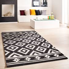 Mailani Kelim Teppich Von Kibek In Schwarz Weiss 60 X 90 Cm Aus Wolle Farben Und Muster Die Geschichten Erzahlen Teppich Kelim Teppich Moderne Teppiche