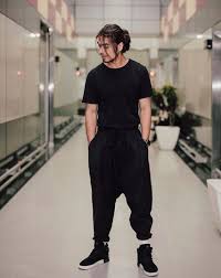 Download lagu dan video terbaru. Biodata Ben Amir