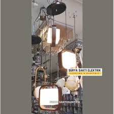 Dan, untuk lampu gantung yang dipasang di atas meja makan, anda harus mengukur tingginya sekitar 75cm dari bagian bawah lampu ke meja. Lampu Gantung Minimalis Wood Kayu Kotak Murah Ruang Tamu Keluarga Shopee Indonesia
