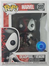 Great placement of blood splatter and the best part is it glows in the dark!! Funko Pop Marvel Metallic Deadpool Venom Pop In A Box Exclusive With Protector Walmart Com Walmart Com