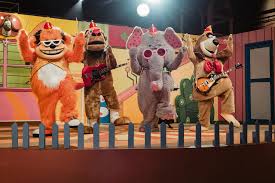 The divers help the police catch the people who put the drugs there. The Banana Splits Got A Movie It S Probably Not What You Think The New York Times