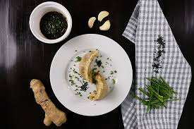 Dieser selbstgemachte gyoza teig schmeckt hervorragend und dient als grundlage für japanische teigtaschen. Vegane Auberginen Susskartoffel Gyoza