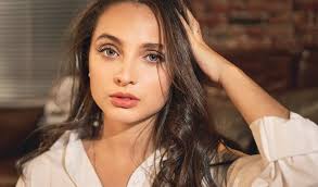 People will remember how you made the feel. I Should Not Have To Justify Myself To Wear A Turban French Muslim Singer Mennel Arab News