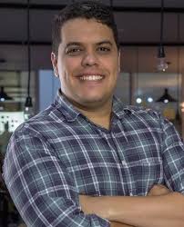 Thiago Reis (Growth Machine)