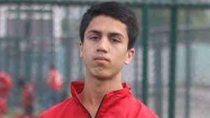 Zaki anwari played for afghanistan's youth soccer team when he was 16. Uydovipwtykjim