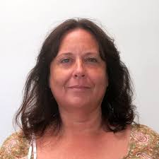 Tips for a fun and educational shark teeth hunting trip with homeschoolers