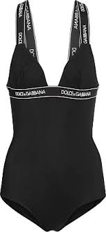 Di costumi da bagno uomo al mare (come sulle passerelle delle sfilate) se ne vedono di tutte le fogge, modelli e colori (ad esempio ci sono spesso, infatti, la prova costume del nostro uomo spesso mette alla prova un po' anche noi. Moda Mare Dolce Gabbana Acquista Fino Al 72 Stylight