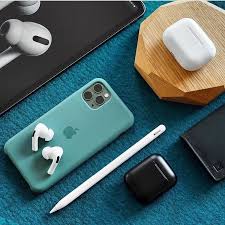 Découvrez dans notre espace apple un large choix d'iphone reconditionnés pas chers : Ecouteurs Sans Fil Pas Cher En 2020 Iphone Gratuit Montre Iphone Accessoires Iphone