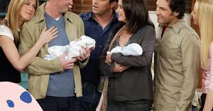 تم عمله بواسطة ديفيد كرين ومارتا كوفمان، وتم بثه على شبكة إن بي سي من 22 سبتمبر 1994 إلى 6 مايو 2004، استمر لعشرة مواسم. Friends Reunion News The Cast Release Date And Where To Watch Glamour Uk