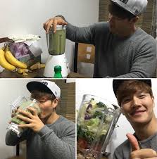 Jaesuk, then, stopped teasing him. Running Man Kim Jong Kook Shares His Daily Routine After Work Out