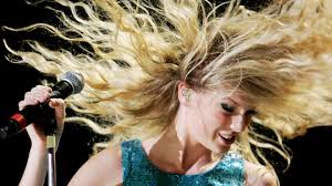 Did Taylor Swift make surprise appearance with Tim McGraw at CMA Fest?