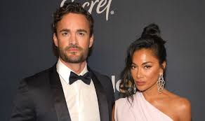 Nicole prescovia elikolani valiente scherzinger, род. Thom Evans Introduced Nicole Scherzinger To His Parents