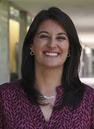 UC distingue a 4 académicas y académicos de Teología UC con el Premio de  Reconocimiento a la Excelencia Docente