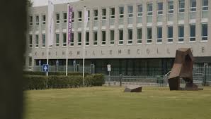Google user (09/08/2017 04:14) het koning willem ii college is een openbare en middelbare school. Kw2college Explore Facebook