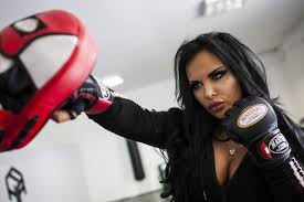 Tak stało się i tym razem! Fame Mma 3 Monika Esmeralda Godlewska Szykuje Tajna Bron Na Walke Z Marta Linkiewicz Zobaczcie Zdjecia Z Treningu Polska Times