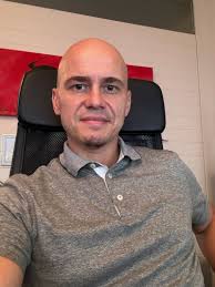 Helena Schäfer auf LinkedIn: 💼 Vertrieb in unsicheren Zeiten: Wie du  Kunden trotz sinkender…