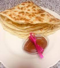 أحلى ووألذ آكلات اليمن والي مايعرف بنت الصحن راحت عليه و جديدنا خبز الملوح لا يفوتكم حياكم أستقبل الطلب قبل يوم أو يومين التوصيل متوفر الى جميع مناطق الدول