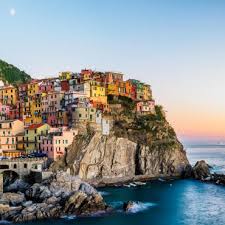 Depuis milan, vous pouvez rejoindre les cinque terre en train (jusqu'à la spezia) et visiter les 5 magnifiques. Cinque Terre Randonnees Et Decouverte Des Cinque Terre En Italie Allibert Trekking