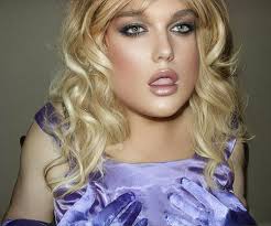 Top Tranny Pics (2+ faves)