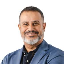 Meet Katrina Potts, CSPO®, TELUS' Senior Experience Enablement Manager and  the driving force behind the successful launch of an innovative AI-powered  solution to revolutionize the tech support…