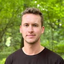 Top 10 Animals With the Most Surprising Parenting Roles