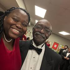 It's that time again! The Alabama A&M University Choir would love to take  the time to wish our director, Dr. Horace Carney, a very happy birthday!!  🎉🎂