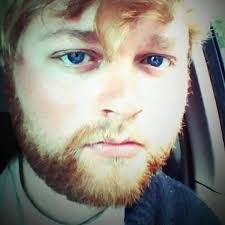 My dad used to work for everards he started has a deck hand then a cook  until he retired over twenty years ago is name is Colin poulter anyone know  him.sadly Colin