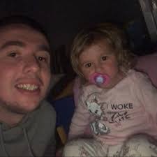 Charlie Maines's Instagram, Twitter & Facebook