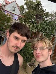 LOOKING FOR FARMS 🚜 Hello everyone ! I hope you are well, we are Warren  GONZALEZ and Léa DAHMANE, a French couple looking for a farm where we could  share our skills