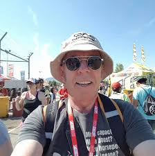 What is the cost of participating in the Slingshot event in Real Racing 3?