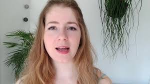 Melanie Simonsen's Instagram, Twitter & Facebook