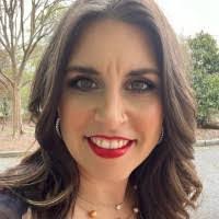 Danielle Peek's Instagram, Twitter & Facebook