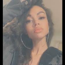 Whitney Miller (@WhitneyMi11er)