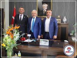 Kurucu Temsilcimiz Necmi Sahin Ve Okul Mudurumuz Adnan Altun Kocaeli Il Milli Egitim Muduru Fehmi Rasim Celik I Makaminda Ziyaret Etti Fikirler Ogretim Egitim