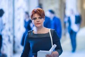 Dezbaterea proiectului de modificare a legii pensiilor va începe marţi în comisia pentru muncă a camerei deputaţilor, urmând ca votul în plen să fie miercuri, a anunţat secretarul camerei lia olguţa vasilescu, după şedinţa biroului permanent. OlguÈ›a Vasilescu AnunÈ› Despre Legea Pensiilor Legea Pensiilor Ar Putea Fi TransmisÄƒ Parlamentului In AceastÄƒ Sesiune
