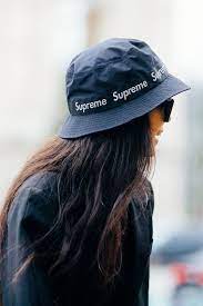 These Are The Hat Trends That Will Dominate This Year Outfits With Hats Bucket Hat Fashion Hat Fashion