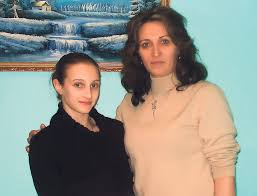 'prefectura pare autistă, garda de mediu e la mare sau în concediu' cine este actualul iubit al fiicei lui liviu dragnea? Ana Porgras Campioana MondialÄƒ La BarnÄƒ A Avut O CopilÄƒrie ChinuitÄƒ S A Ridicat Din SÄƒrÄƒcie Libertatea