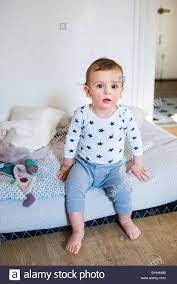 8 Monate Altes Baby Boy Stockfotografie Alamy