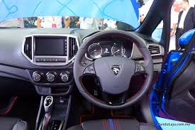 Mahathir mohamad, diiringi dato' sri syed faisal albar, pengerusi proton serta dr. 7 Perkara Patut Anda Tahu Tentang Proton Iriz 2019 Facelift Harga Bermula Rm36 700
