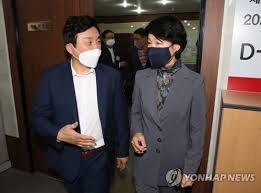 무슨 수를 쓰더라도 정권 재창출해야 합니다. K7uh2cljev8a3m