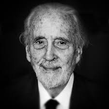 Chris lee is an actor who portrays kaleb in legacies. Christopher Lee Dracula And Saruman Actor Dies At 93 People Com