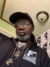 croLhg 一年W客o。 GAS WAS CHEAP, MUSIC WAS LOUD, AND FRIDAY NIGHTS FELT LIKE  THEY COULD LAST FOREVER.