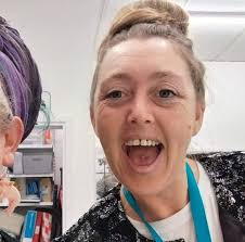 Hi all. I have the ES600 series. Last night I ran a clean cycle and a  descale cycle, but now when I make an Americano the hot water comes out the  steam