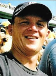 Larry Hetrick's Instagram, Twitter & Facebook