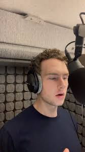 Sean Masters's Instagram, Twitter & Facebook