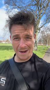 HAPPY FRIDAY FOLKS 🖤✨🤙🏽