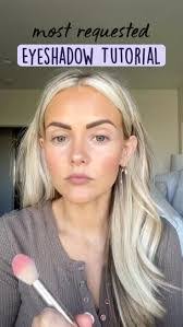 Michele Bloom's Instagram, Twitter & Facebook