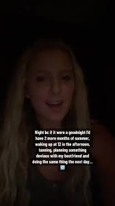 blur 🧁 right or righr #school #summervibes