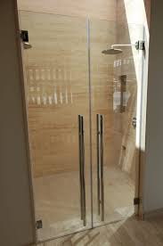 Tenemos mamparas para baño baratas, con las mejores calidades garantizadas. Pin En Mampara De Bano Abatibles
